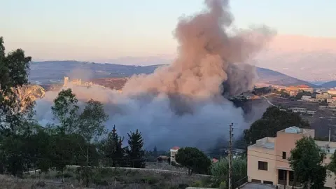 Israel's Airstrikes Target Southeastern Lebanese Territory