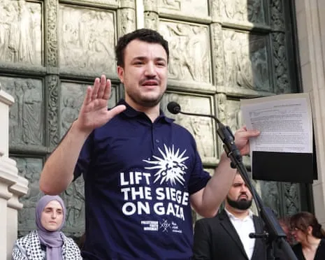 American Judge Directs Removal of Pro-Palestinian Leader Due to Misrepresented Information on Green Card Form