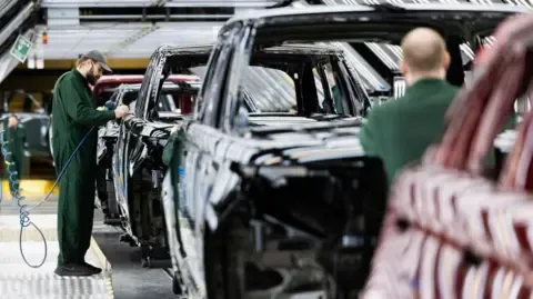 JLR Vendor Network Staff Allegedly Instructed to Apply for Government Benefits, Union States