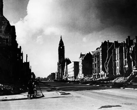 The Circle of Traitors: A Riveting Story of Resistance in Germany